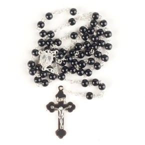 Rosenkranz aus Kunststoff mit schwarzen Perlen