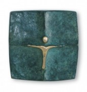 Schmuckkreuz aus Bronze, grün patiniert