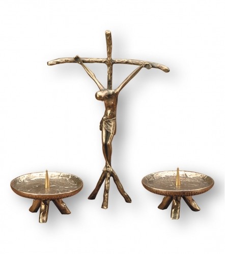 Kreuzgarnitur - Papst-Stehkreuz und zwei Leuchter