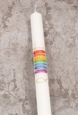 Symbolkerze 400x40 mm Druck- und Wachsmotiv Regenbogenfarben - Kreuz und Fisch in Gold