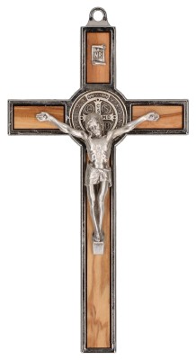 Benediktuskreuz aus Metall mit Holzeinlagen